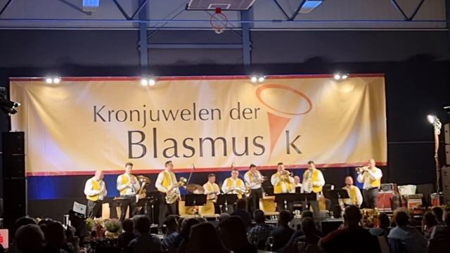 Vlado Kumpan und seine Musikanten - Ellen Polka смотреть онлайн