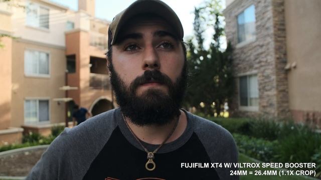 FULL-FRAME Fujifilm XT 4?! (Viltrox Speed Booster) смотреть онлайн