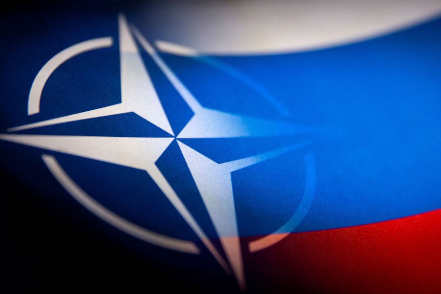 Адмирал США Бауэр заявил, что НАТО готово к прямой конфронтации с Россией | новости сегодня