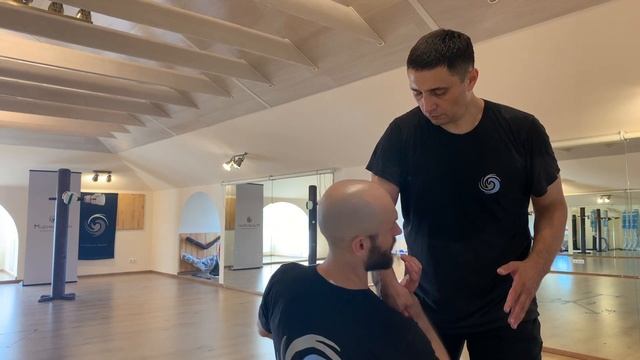 захвата за палец / контрприем смотреть онлайн