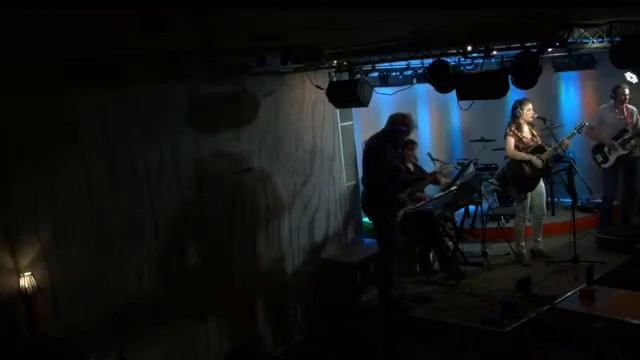 Светлана Астапчик и группа СолнечныйСвет. "Неизвестная Птица" (сл. и муз..Св.Астапчик)
