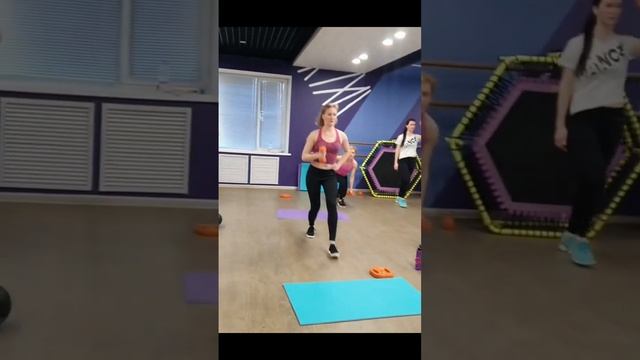 Функциональная тренировка.  Функциональный тренинг.  тренировка с медболлом.
