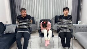 ELİF SİNEM SİZİ MUMYALADIM !! BANTTAN İLK KURTULAN KAZANIR !! CEZALI !!