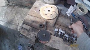 Как выбить направляющую втулку клапана!