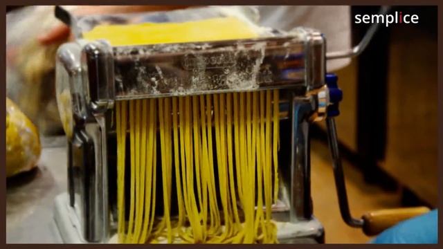 Рекламный ролик Пиццерия «Semplice» смотреть онлайн