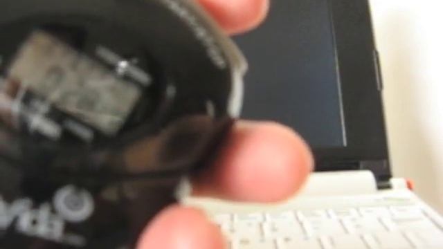 Ubuntu 9.04 Netbook Remix Booting on 1st Generation Acer Aspire One