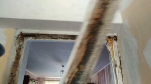 Демонтаж дверей. Аккуратный демонтаж дверной коробки