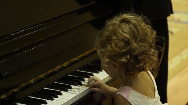 Студия "Музыка с мамой" смотреть онлайн