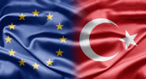 Вопрос отпал сам собой: в ЕС призвали приостановить вступление Турции в альянс