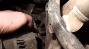 Как снять генератор Митсубиси Лансер 9(Mitsubishi Lancer) своими руками.Легкий способ.