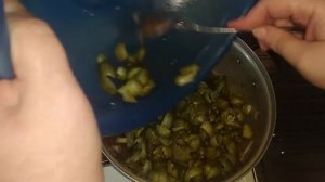 Жареные солёные огурцы с мясом