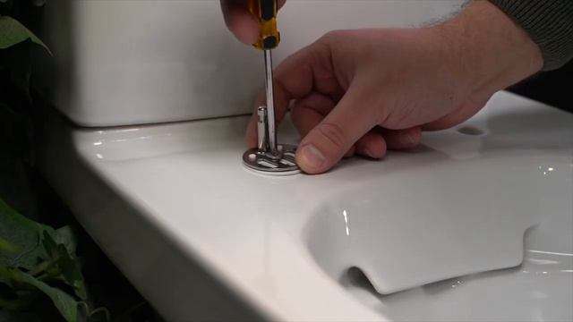 Установка сидения с системой плавного опускания смотреть онлайн