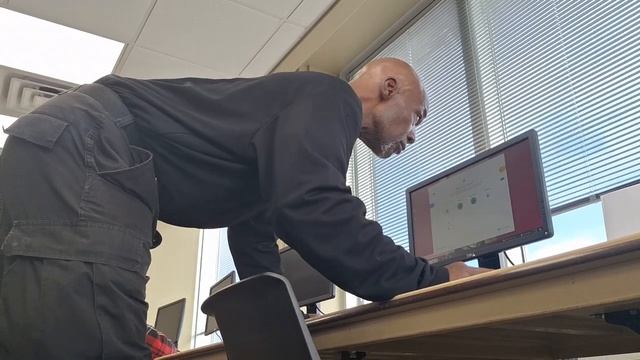 How dis git here? смотреть онлайн