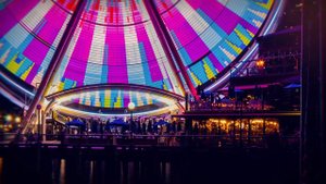 Большое колесо обозрения в Сиэтле (снятое с выдержкой 8 сек.)