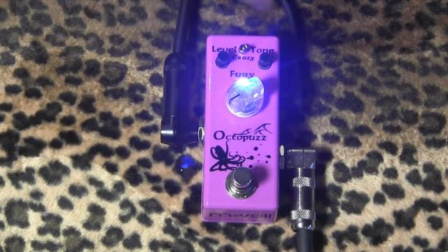 Movall Audio Octopuzz octave fuzz demo with MJT Strat & Fender Pro Jr смотреть онлайн