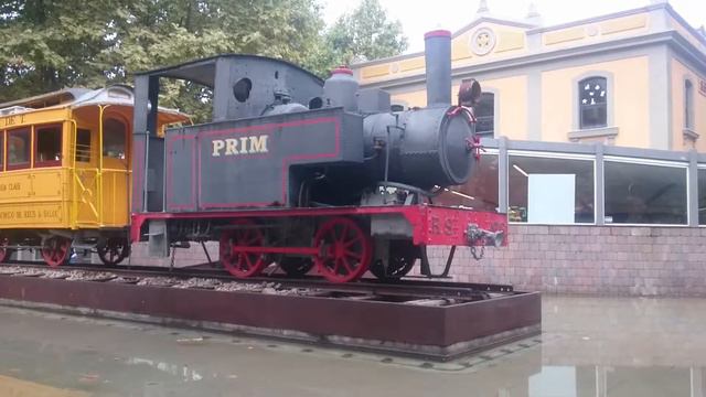 На жд вокзале в Салоу .Испания. 2017 смотреть онлайн