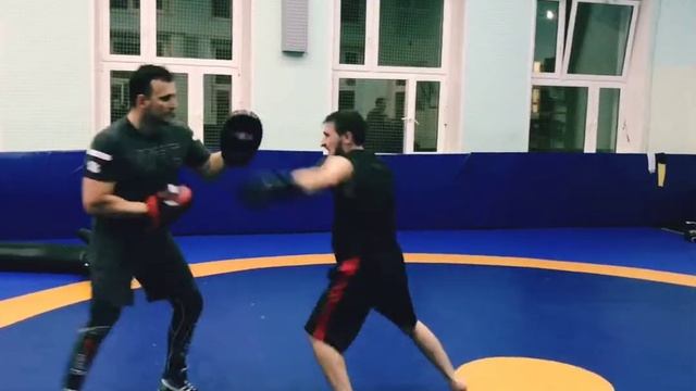 Мухтар Гусейнов работа на лапах
