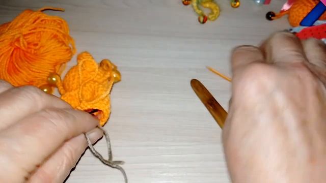 Брелок Котик крючком//И.Кистаева//Мини-МК. смотреть онлайн