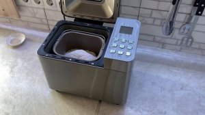 Классический домашний хлеб или белый хлеб на хлебопечи REDMOND RBM-M1910