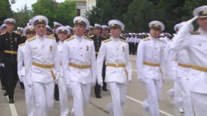 Выпуск ЧВВМУ П.С.Нахимова состоялся выпуск офицеров, мичманов и прапорщиков