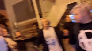 ХАЗЯЕВА НА ПРЕЗЕНТАЦИИ АЛЬБОМА НКЕЯ / ЗАЛЕТЕЛИ НА ВЕЧЕРИНКУ