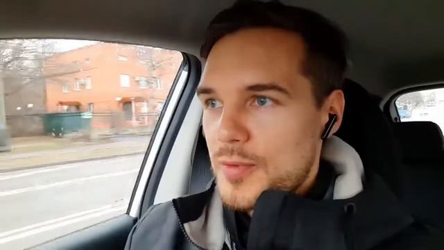 Можно ли плавать с грыжей позвоночника?