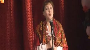 Elena sings "Autumn leaf"