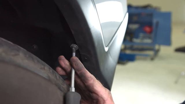 2014 Honda CR-V Trailer Hitch Installation смотреть онлайн