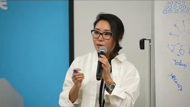 Тема: "Чем Атоми отличается от других сетевых компаний". Спикер Ли Марина на мини семинаре АтомиРус