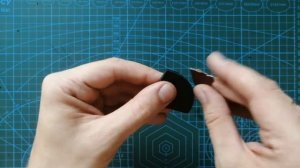 Изделия из обрезков кожи. Закладки для книг своими руками.