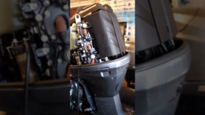 Лодочный мотор Yamaha 300 HPDI запуск обзор замер компрессии от АквацентрДВ лодочные моторы бу из Я