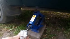 Как поднять донкрат  без заводской ручки.