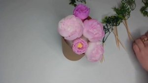 Букет пионов в крафт-стакане. Сборка мыльного букета. Как собрать букет из мыла в крафт-стакане.