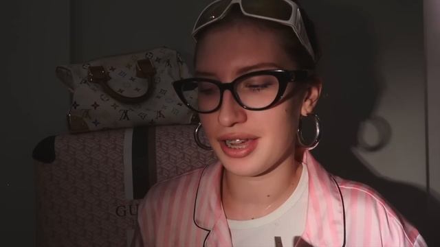 лиза барашик отвечает на 30 вопросов смотреть онлайн