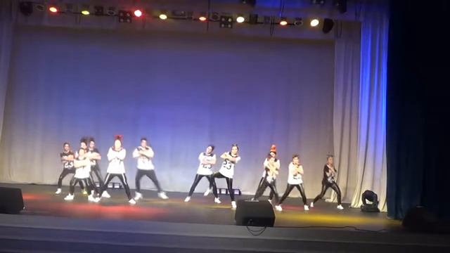 SD - GOLD DRAGONS (УЛЫБКИ ВЕСНЫ 2016) смотреть онлайн