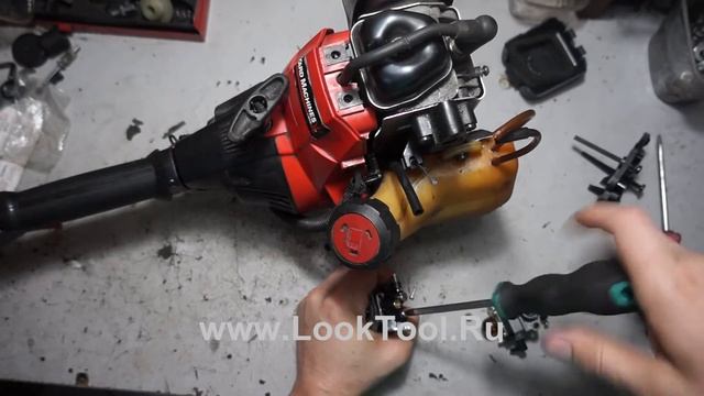 Четырехтактный триммер ,замена карбюратора!!! смотреть онлайн