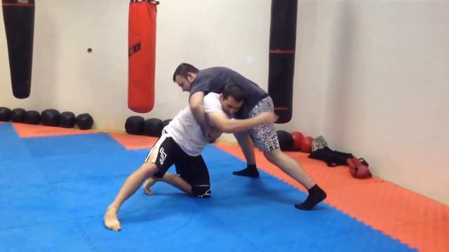 борьба. обводка снизу