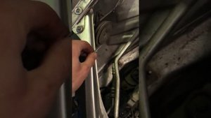 Как высверлить обломаный болт