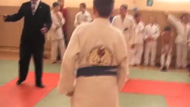 Видео клуба единоборств "Бурый медведь" смотреть онлайн