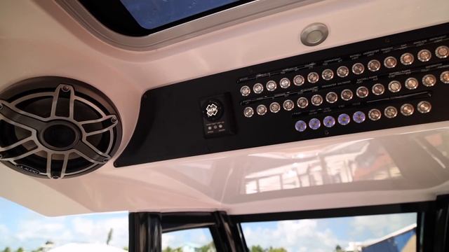 1,800 hp Blackwater 43' смотреть онлайн