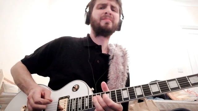Oasis - Live forever Guitar solo (Epiphone Les Paul Custom lite) смотреть онлайн