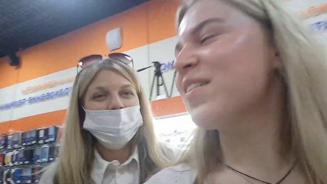 Купили IPhone 12 mini и ноутбук в университет смотреть онлайн