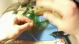 Новогодняя елка из пластиковых бутылок своими руками