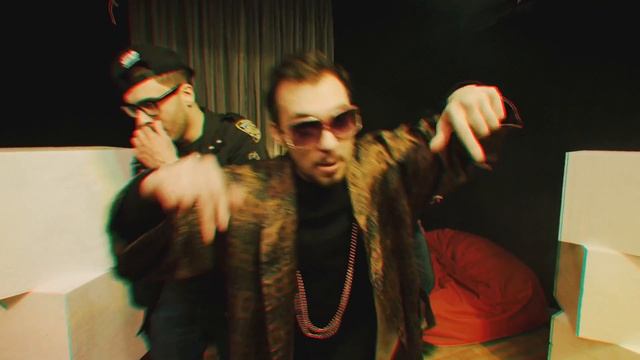 Семейство Претендентов - Всем Анеттам Бернадеттам смотреть онлайн