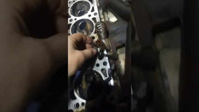 Что будет если на Шеви Нива проскочила цепь? смотреть онлайн