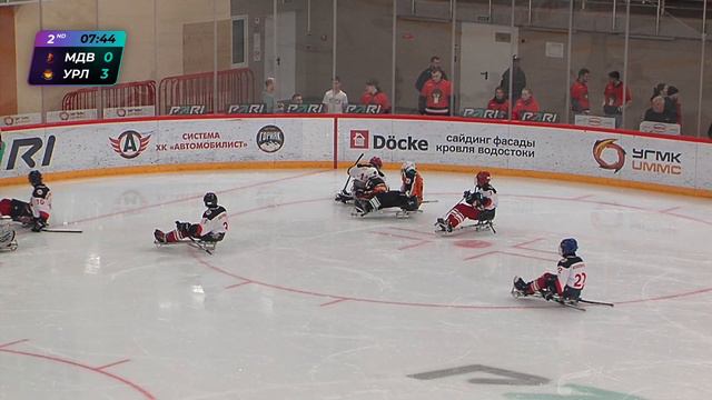 МЕДВЕДИ - УРАЛЕЦ. День 3. I Межрегиональный турнир по слэдж - хоккею "СИЛЬНЫЕ ДУХОМ" смотреть онлайн