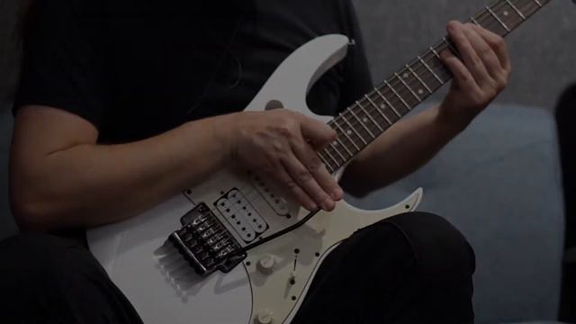 Ibanez JEM Jr. Stock tremolo VS Sophia 2:92 Pro! смотреть онлайн