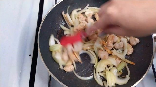 Сливочная ПАСТА с КАРРИ? // Спагетти с курицей и карри // CREAMY CARRY PASTA ? // чуть-чуть ASMR ? смотреть онлайн