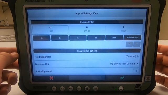 Importing Job Files (CSV & DXF) - Leica iCR70 Total Station CS35 10" Tablet & iCON Build Software смотреть онлайн