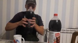 Кола _красная цена_ и _ просто_ из пятерочки и перекрестка, сравнение и обзор напитков